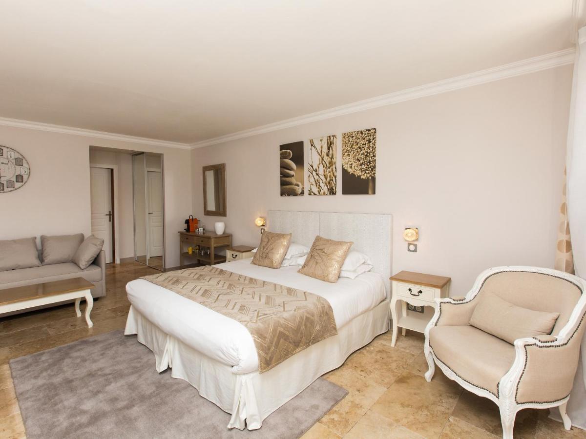 Les Chambres D'Hotes De מוגין מראה חיצוני תמונה