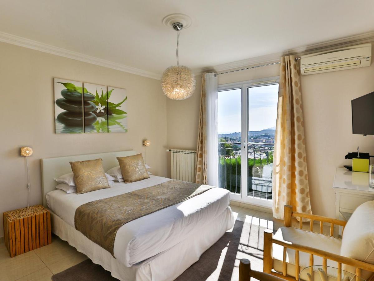 Les Chambres D'Hotes De מוגין מראה חיצוני תמונה