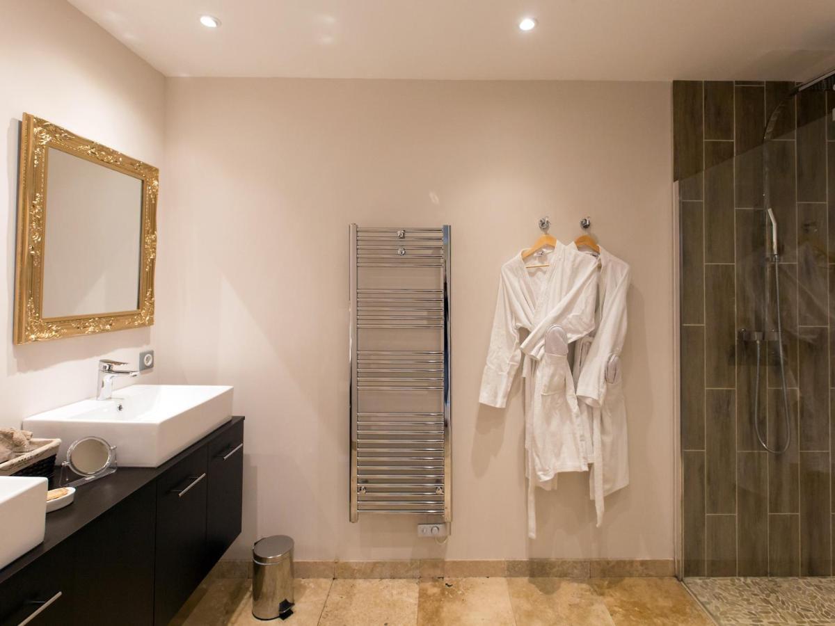 Les Chambres D'Hotes De מוגין מראה חיצוני תמונה